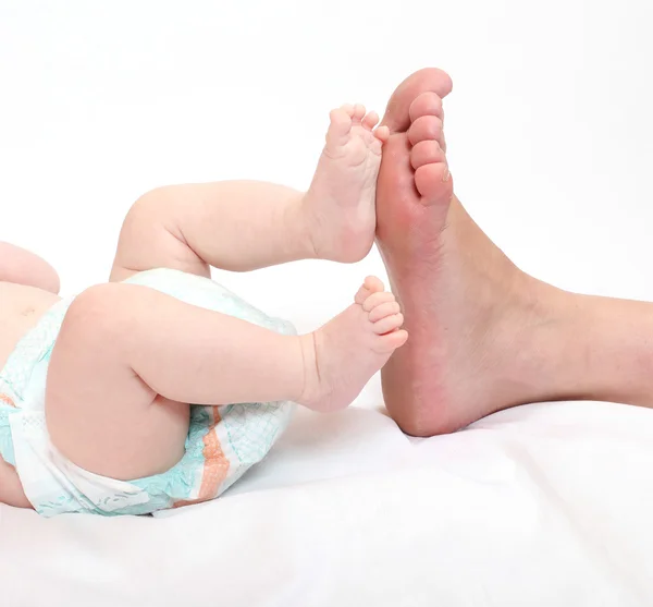 孕期吃核桃给宝宝补脑每天吃多少最合适？